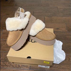 Ugg Funkette Clogs 🤎
